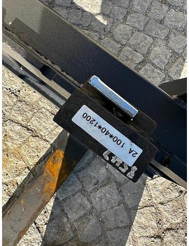 Big Palettengabel 120cm mit Liebherr 506 Aufnahme - Вилы для Погрузочно-разгрузочной техники: фото 5 Big Palettengabel 120cm mit Liebherr 506 Aufnahme - Вилы для Погрузочно-разгрузочной техники: фото 5