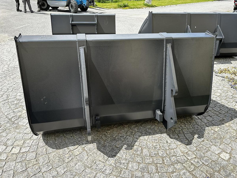 Big Volumenschaufel 200cm mit Liebherr 509 Aufnahme - Ковш: фото 3 Big Volumenschaufel 200cm mit Liebherr 509 Aufnahme - Ковш: фото 3