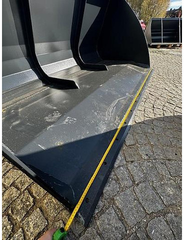Big Volumenschaufel 250 cm mit Atlas Aufnahme - Ковш: фото 2 Big Volumenschaufel 250 cm mit Atlas Aufnahme - Ковш: фото 2