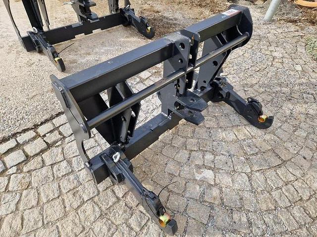 BIG Euro Adapter mit 3 Punkt Aufnahme - Навесное оборудование: фото 2 BIG Euro Adapter mit 3 Punkt Aufnahme - Навесное оборудование: фото 2
