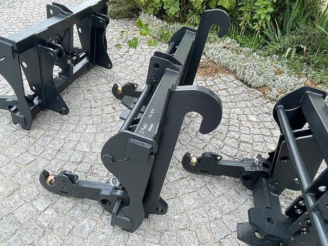 Big Adapter JCB Q fit auf 3 Punkt Aufnahme - Навесное оборудование: фото 2 Big Adapter JCB Q fit auf 3 Punkt Aufnahme - Навесное оборудование: фото 2