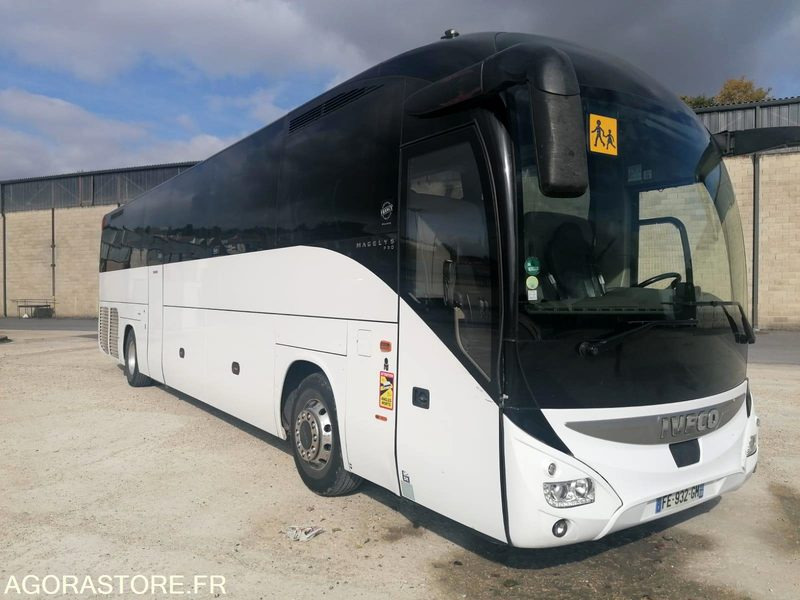 AUTOCAR GT IVECO MAGELYS PRO 13M / 57+1+1+WC / 1ERE MAIN 354470KM ORIGINE - Туристический автобус: фото 1 AUTOCAR GT IVECO MAGELYS PRO 13M / 57+1+1+WC / 1ERE MAIN 354470KM ORIGINE - Туристический автобус: фото 1