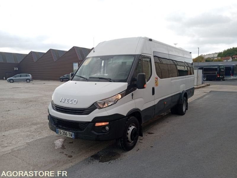 AUTOCAR IVECO 22 PLACES / 1ERE MAIN / BVA /  135467 KM ORIGINE - Туристический автобус: фото 1 AUTOCAR IVECO 22 PLACES / 1ERE MAIN / BVA /  135467 KM ORIGINE - Туристический автобус: фото 1