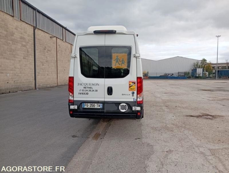 AUTOCAR IVECO 22 PLACES / 1ERE MAIN / BVA /  135467 KM ORIGINE - Туристический автобус: фото 4 AUTOCAR IVECO 22 PLACES / 1ERE MAIN / BVA /  135467 KM ORIGINE - Туристический автобус: фото 4