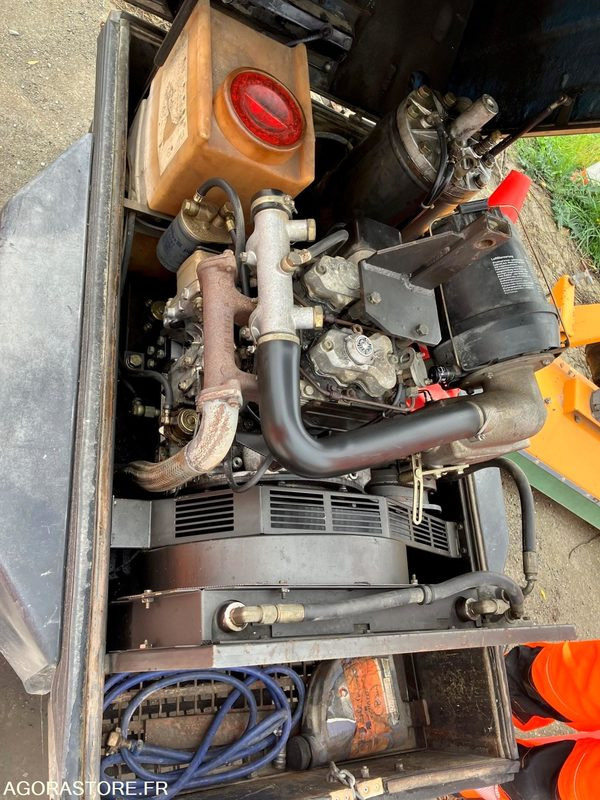 COMPRESSEUR THERMIQUE DIESEL - Воздушный компрессор: фото 2 COMPRESSEUR THERMIQUE DIESEL - Воздушный компрессор: фото 2