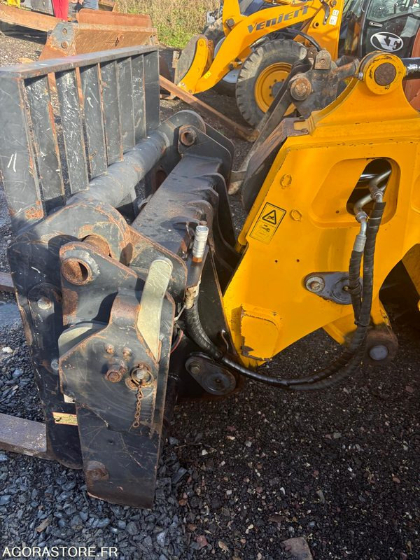 Chargeuse JCB TM 310 - 2011 - 6907 heures - BON ETAT entretien 6900h - Трактор: фото 3 Chargeuse JCB TM 310 - 2011 - 6907 heures - BON ETAT entretien 6900h - Трактор: фото 3