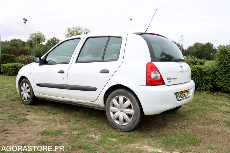 Clio 2 diesel - Легковой автомобиль: фото 4 Clio 2 diesel - Легковой автомобиль: фото 4