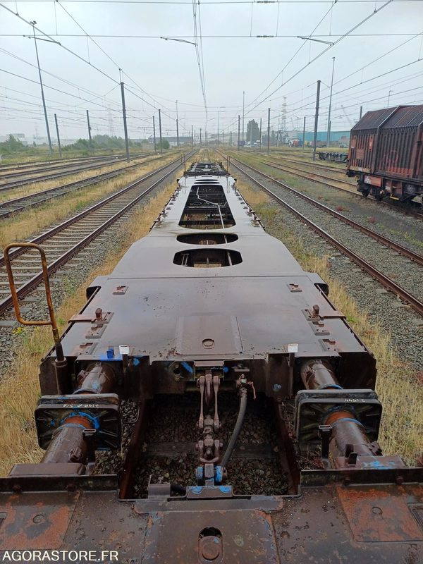 Wagon plat intermodal type Sggnss – modèle 6432B0-4, 72 pieds - 2004 (ref 1538) - Другая техника: фото 2 Wagon plat intermodal type Sggnss – modèle 6432B0-4, 72 pieds - 2004 (ref 1538) - Другая техника: фото 2