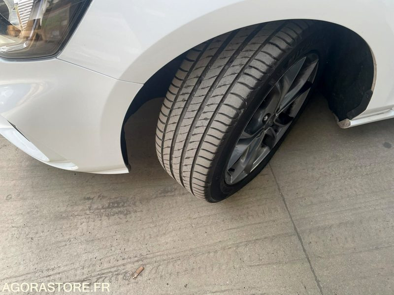 FORD FOCUS finition ST Line 122800 Kms 2021 - Универсал: фото 5 FORD FOCUS finition ST Line 122800 Kms 2021 - Универсал: фото 5