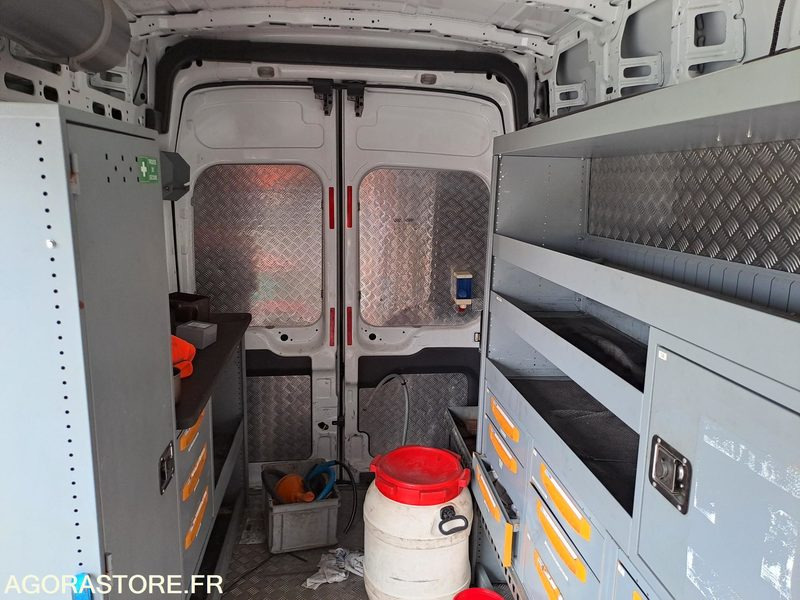 FORD | TRANSIT FOURGON | 2015 | 258957KM - Цельнометаллический фургон: фото 5 FORD | TRANSIT FOURGON | 2015 | 258957KM - Цельнометаллический фургон: фото 5