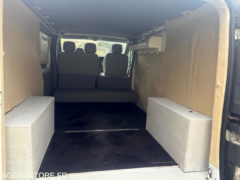 Renault Trafic dci 115 / 228000 km - Immatriculation anglaise - Фургон: фото 2 Renault Trafic dci 115 / 228000 km - Immatriculation anglaise - Фургон: фото 2