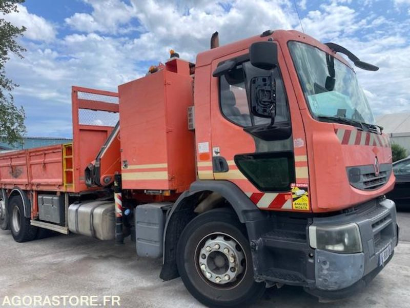 RENAULT PREMIUM LANDER 430.26 - PLATEAU GRUE - GRUE FASSI F150 + RADIO - 2011 - Грузовик: фото 2 RENAULT PREMIUM LANDER 430.26 - PLATEAU GRUE - GRUE FASSI F150 + RADIO - 2011 - Грузовик: фото 2
