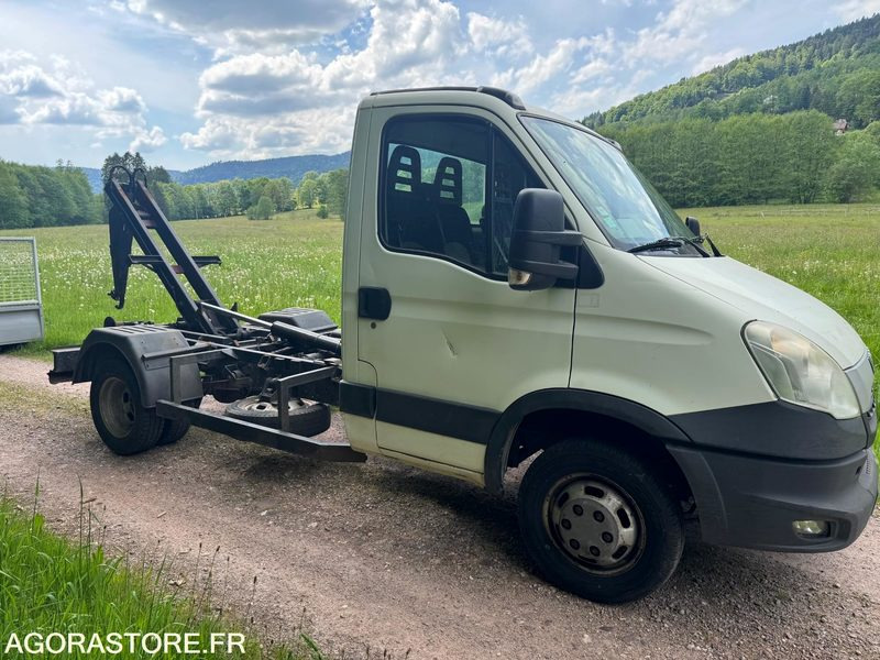IVECO - 35C13 - avec système de benne amplirol - Малотоннажный самосвал: фото 2 IVECO - 35C13 - avec système de benne amplirol - Малотоннажный самосвал: фото 2