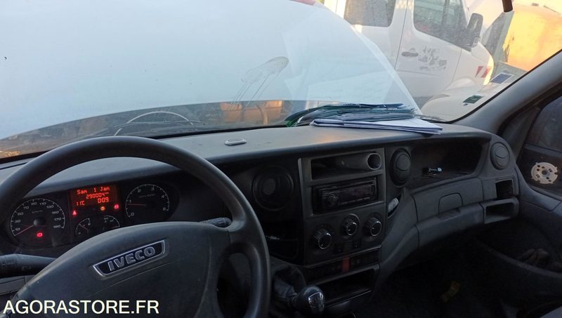 Iveco 35C13 - 2013 - 290004kms - CX-404-AK - Малотоннажный самосвал: фото 4 Iveco 35C13 - 2013 - 290004kms - CX-404-AK - Малотоннажный самосвал: фото 4