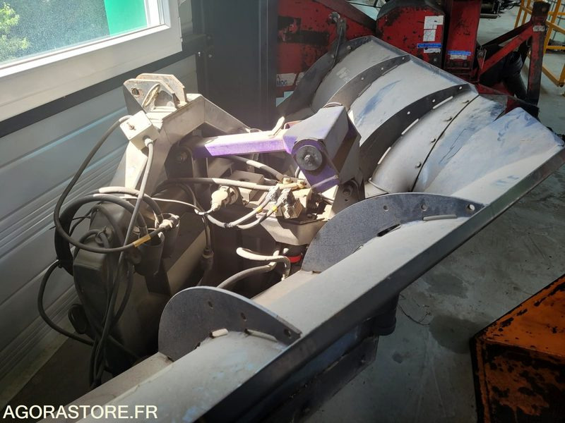 Lame de déneigement - Инструмент/ Оборудование: фото 3 Lame de déneigement - Инструмент/ Оборудование: фото 3