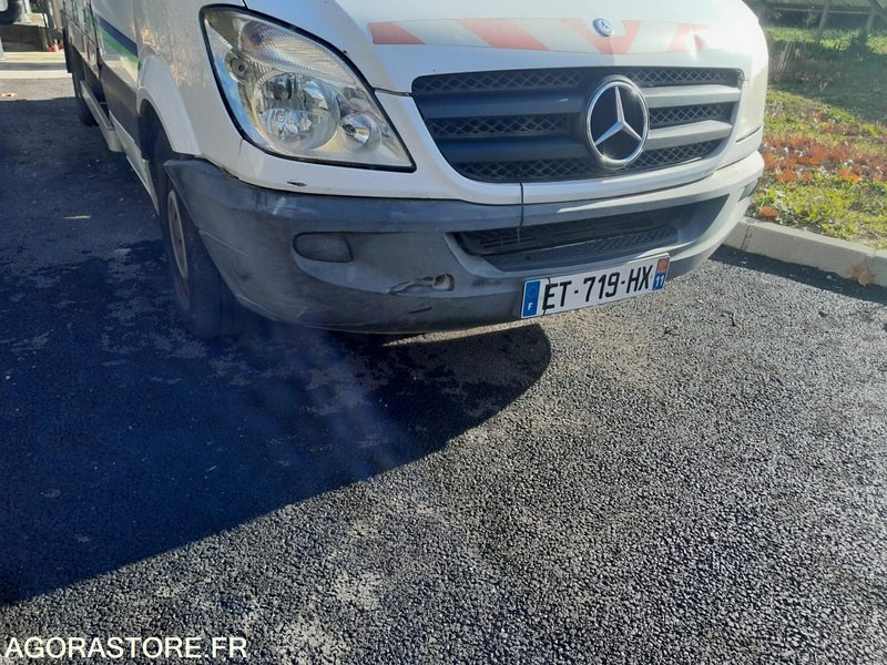 MERCEDES 315 - HYDROCUREUSE // ET719HX // 2007 // 213567KM - Ассенизатор: фото 2 MERCEDES 315 - HYDROCUREUSE // ET719HX // 2007 // 213567KM - Ассенизатор: фото 2