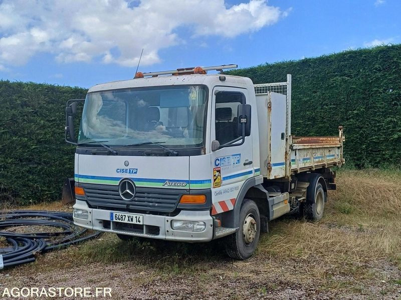 MERCEDES - ATEGO B 918 BENNE AVEC COFFRE - 2002 / 321065KMS (09/2019) - 6487XW14 - Самосвал: фото 2 MERCEDES - ATEGO B 918 BENNE AVEC COFFRE - 2002 / 321065KMS (09/2019) - 6487XW14 - Самосвал: фото 2