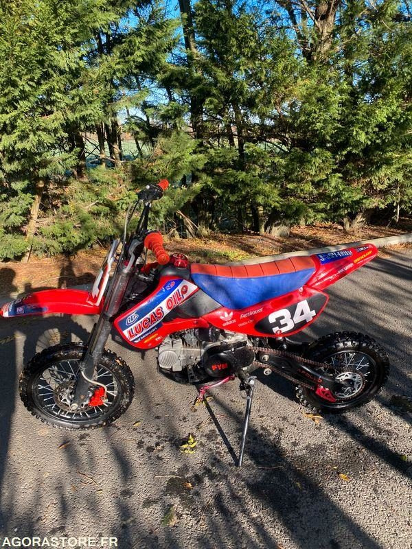 MOTO-CROSS-DIRT-APOLLO-140CC - Мотоцикл: фото 1 MOTO-CROSS-DIRT-APOLLO-140CC - Мотоцикл: фото 1