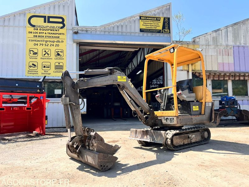 Mini-pelle Volvo EC15 B XT 1,5T - Année 2004 - 2290 heures - Мини-экскаватор: фото 1 Mini-pelle Volvo EC15 B XT 1,5T - Année 2004 - 2290 heures - Мини-экскаватор: фото 1