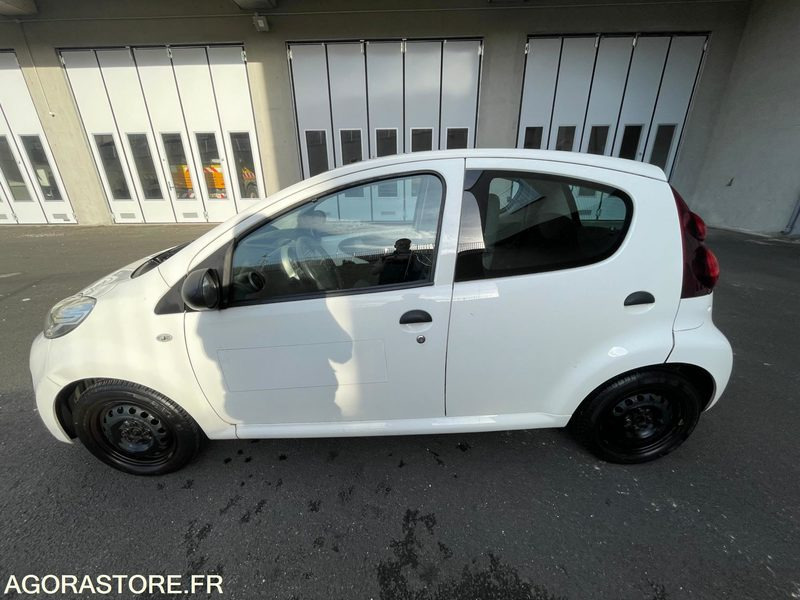 PEUGEOT 107 CL-635-LP - Легковой автомобиль: фото 2 PEUGEOT 107 CL-635-LP - Легковой автомобиль: фото 2