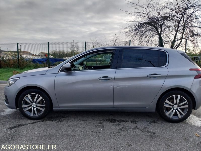 PEUGEOT 308 phase II - 110ch - 2019 - 172160km - ESSENCE - Легковой автомобиль: фото 4 PEUGEOT 308 phase II - 110ch - 2019 - 172160km - ESSENCE - Легковой автомобиль: фото 4