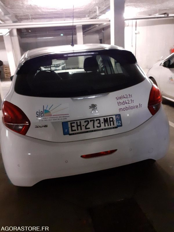 Peugeot 208 - 2016 - 225495 kms - Легковой автомобиль: фото 1 Peugeot 208 - 2016 - 225495 kms - Легковой автомобиль: фото 1