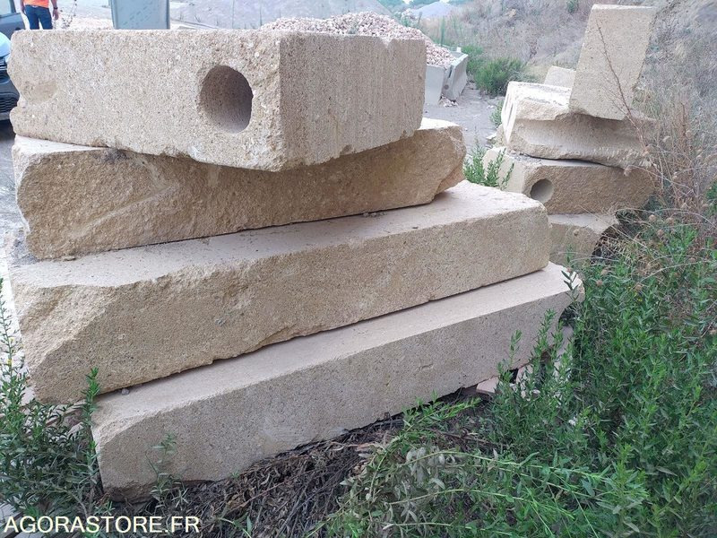 Pierre du Gard - Инструмент/ Оборудование: фото 1 Pierre du Gard - Инструмент/ Оборудование: фото 1