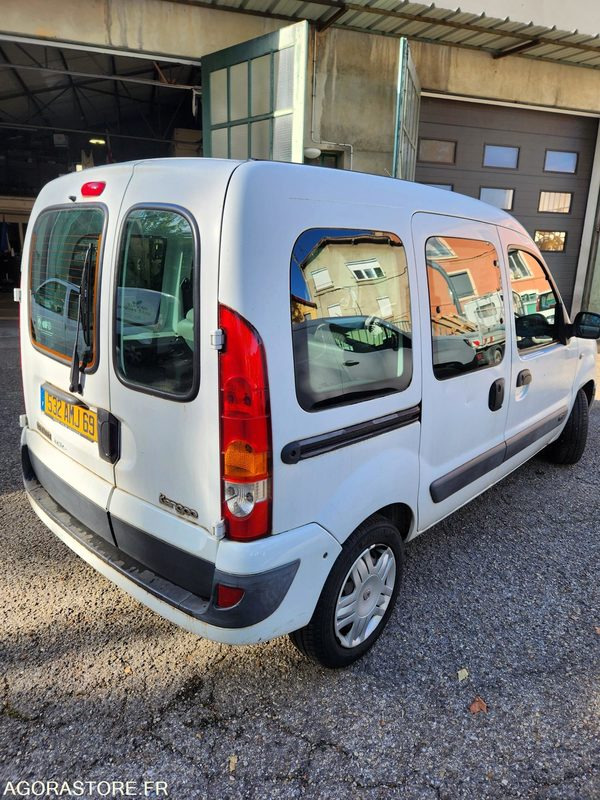 RENAUKT KANGOO COMBISPACE - Легковой фургон: фото 4 RENAUKT KANGOO COMBISPACE - Легковой фургон: фото 4