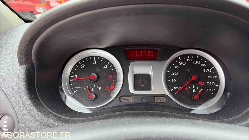 Легковой автомобиль RENAULT CLIO 3 - 197 915 Kms - 2013-CW-655-QY: фото 15