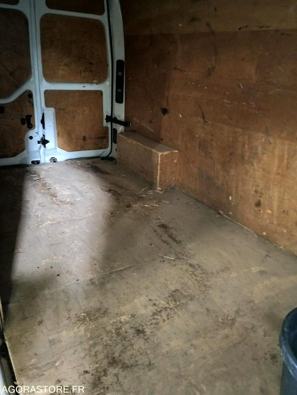 RENAULT FOURGON - Малотоннажный самосвал: фото 5 RENAULT FOURGON - Малотоннажный самосвал: фото 5