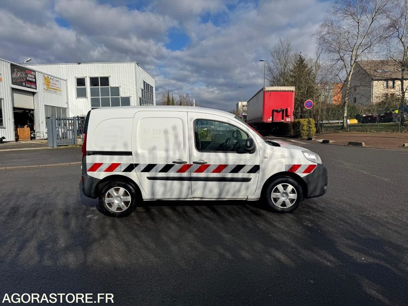 RENAULT KANGOO - 2016 - 300 000 KM - Легковой фургон: фото 3 RENAULT KANGOO - 2016 - 300 000 KM - Легковой фургон: фото 3