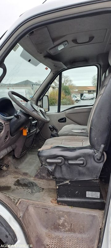 Малотоннажный самосвал RENAULT MASCOTT PLATEAU ET CELLULE ATELIER - 213216km - 2001: фото 6 Малотоннажный самосвал RENAULT MASCOTT PLATEAU ET CELLULE ATELIER - 213216km - 2001: фото 6