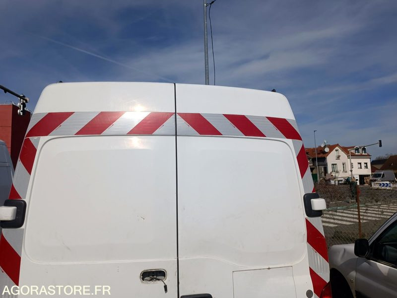 RENAULT MASTER - 2004 - 185782km - Цельнометаллический фургон: фото 5 RENAULT MASTER - 2004 - 185782km - Цельнометаллический фургон: фото 5