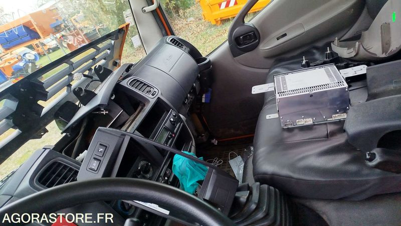 RENAULT MAXITY POUR PIECES - 2013 - 143000km - DA887DA - Малотоннажный самосвал: фото 3 RENAULT MAXITY POUR PIECES - 2013 - 143000km - DA887DA - Малотоннажный самосвал: фото 3