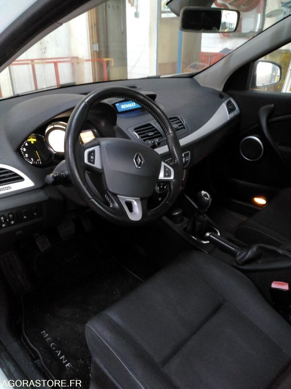 RENAULT MEGANE DIESEL - Легковой автомобиль: фото 5 RENAULT MEGANE DIESEL - Легковой автомобиль: фото 5