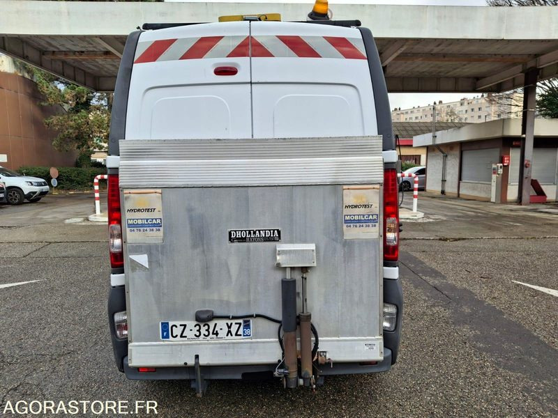 RENAULT TRAFIC GAZ BICARBURATION. - Цельнометаллический фургон: фото 4 RENAULT TRAFIC GAZ BICARBURATION. - Цельнометаллический фургон: фото 4