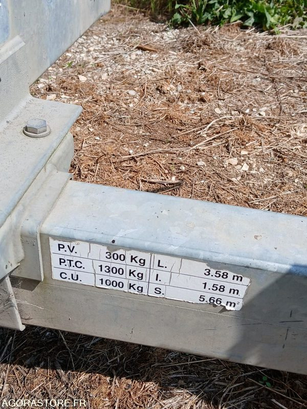 Remorque PORTE ROULEAU HUBIERE - Прицеп для спецтехники: фото 4 Remorque PORTE ROULEAU HUBIERE - Прицеп для спецтехники: фото 4