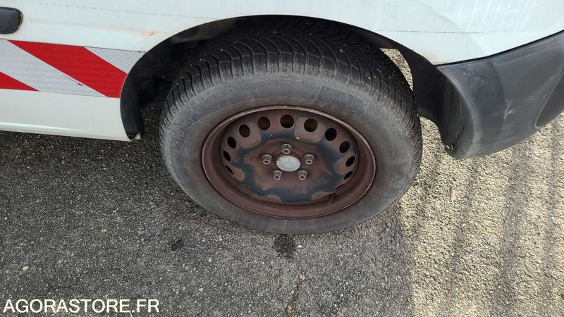 Renault Kangoo - 2011 - 130342kms - BF372BJ - Легковой фургон: фото 5 Renault Kangoo - 2011 - 130342kms - BF372BJ - Легковой фургон: фото 5