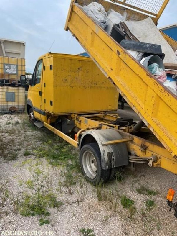 Renault Mascott benne basculante 2010 - Малотоннажный самосвал: фото 1 Renault Mascott benne basculante 2010 - Малотоннажный самосвал: фото 1