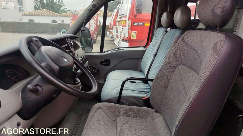 Renault Master - 2008 - Цельнометаллический фургон: фото 3 Renault Master - 2008 - Цельнометаллический фургон: фото 3