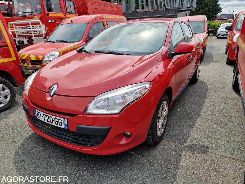 Renault Megane - BY720GG - Легковой автомобиль: фото 1 Renault Megane - BY720GG - Легковой автомобиль: фото 1