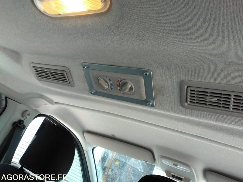 Renault Trafic 2017 114300 kms - Микроавтобус, Пассажирский фургон: фото 5 Renault Trafic 2017 114300 kms - Микроавтобус, Пассажирский фургон: фото 5