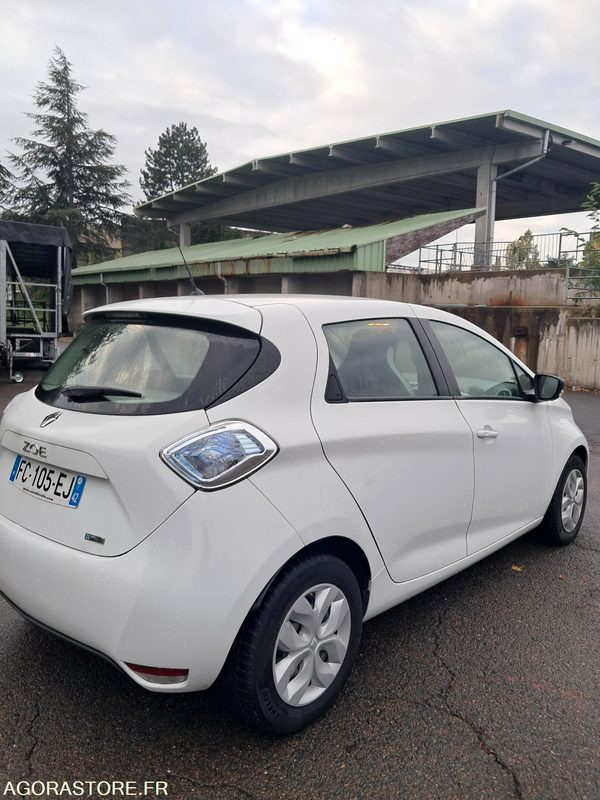 Renault ZOE FC-105-EJ - Легковой автомобиль: фото 2 Renault ZOE FC-105-EJ - Легковой автомобиль: фото 2