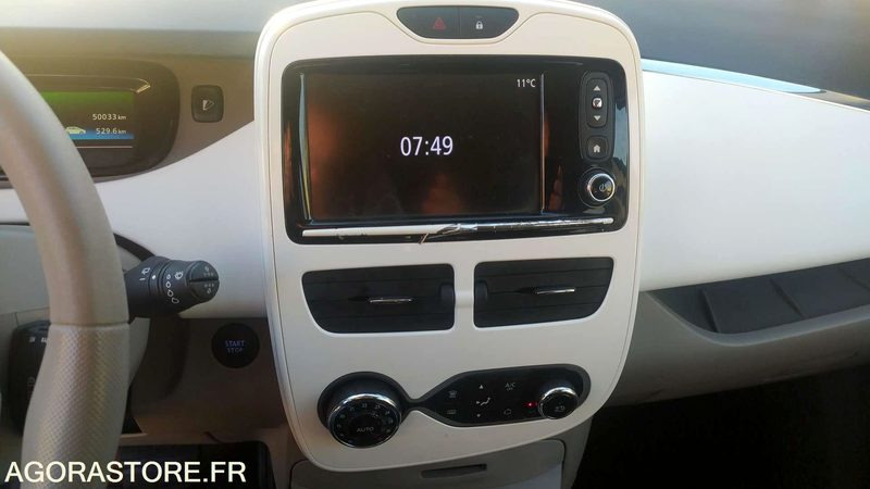 Renault Zoe - 2016 - Легковой автомобиль: фото 4 Renault Zoe - 2016 - Легковой автомобиль: фото 4