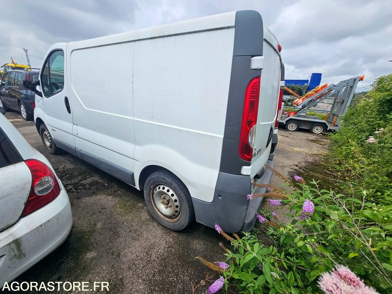 Renault trafic - 2009 - 348637km - AC602FN - Цельнометаллический фургон: фото 4 Renault trafic - 2009 - 348637km - AC602FN - Цельнометаллический фургон: фото 4