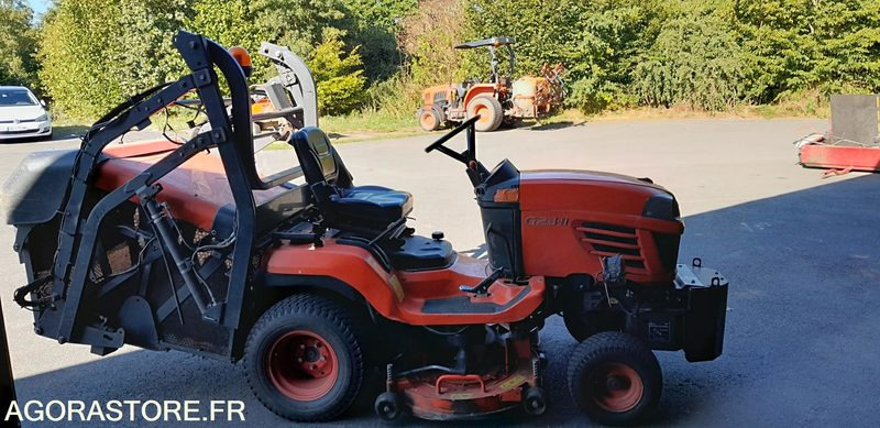 TONDEUSE AUTOPORTEE KUBOTA G23 - Газонокосилка: фото 5 TONDEUSE AUTOPORTEE KUBOTA G23 - Газонокосилка: фото 5