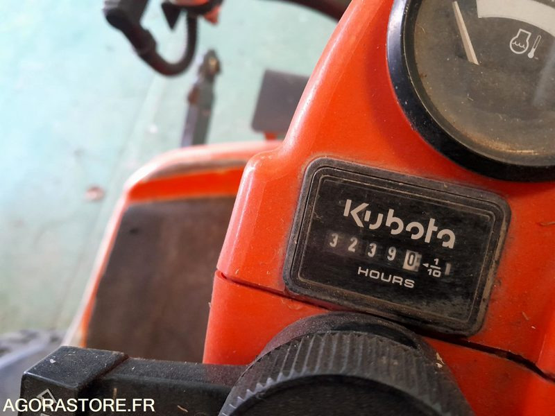 TONDEUSE KUBOTA F3680 DE 2012 - Газонокосилка: фото 4 TONDEUSE KUBOTA F3680 DE 2012 - Газонокосилка: фото 4