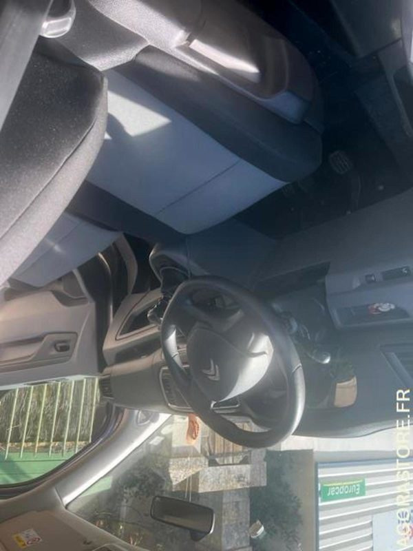 TTC / 0% TVA - MINIBUS CITROEN JUMPY SPACETOURER 1.5L BHDI - 4 portes - 2019 - Микроавтобус, Пассажирский фургон: фото 4 TTC / 0% TVA - MINIBUS CITROEN JUMPY SPACETOURER 1.5L BHDI - 4 portes - 2019 - Микроавтобус, Пассажирский фургон: фото 4