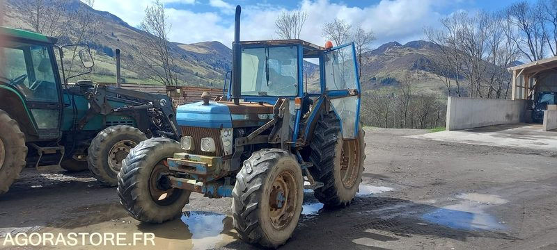 Tracteur Ford 5610 avec chargeur Mailleux - Трактор: фото 3 Tracteur Ford 5610 avec chargeur Mailleux - Трактор: фото 3
