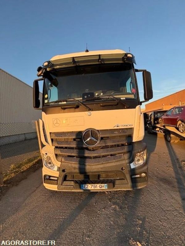 TRACTEUR 4X2 MERCEDES ACTROS 1845 2018 385 000 KM + BENNE ALUMINIUM SHMITZ 2016 - Тягач: фото 2 TRACTEUR 4X2 MERCEDES ACTROS 1845 2018 385 000 KM + BENNE ALUMINIUM SHMITZ 2016 - Тягач: фото 2